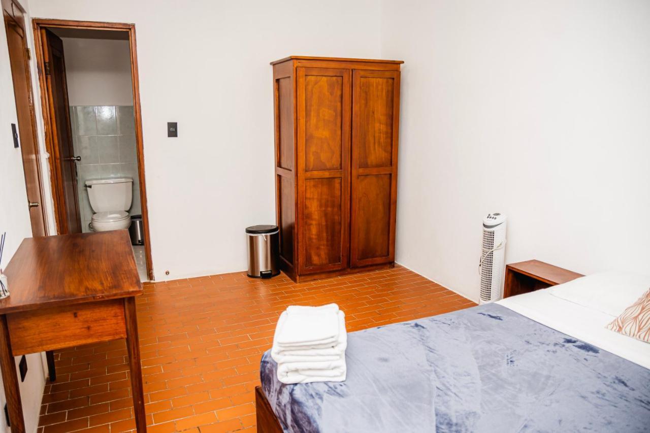 Luz De Luna Hotel Barrio Escalante San José Eksteriør billede